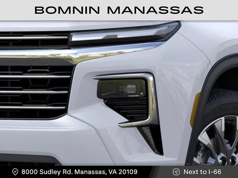 New 2026 Chevrolet Traverse LT w/ Sun and Wheel Package AWD/4WD image 10