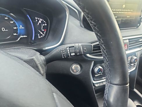 Used 2019 Hyundai Santa Fe FWD image 21