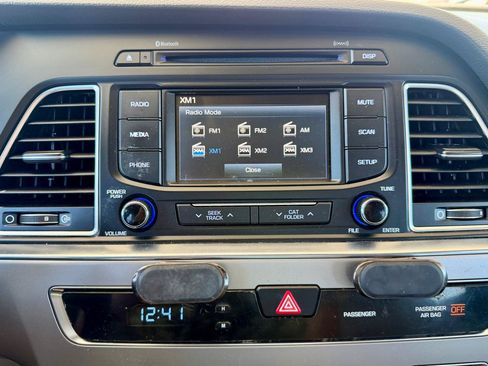 Used 2015 Hyundai Sonata Sport w/ Option Group 03 FWD image 17