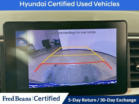 Certified 2023 Hyundai Venue SEL image 18