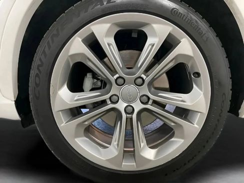 Used 2016 Audi Q3 2.0T Prestige w/ Prestige Package AWD/4WD image 25