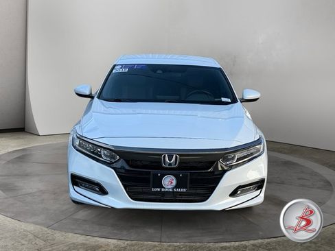Used 2019 Honda Accord Sport image 2