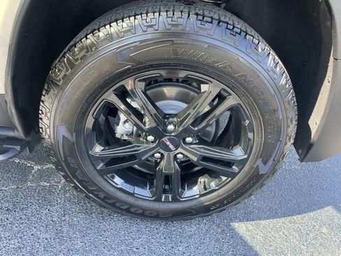 Certified 2022 GMC Terrain AT4 w/ Infotainment Package II AWD/4WD image 13