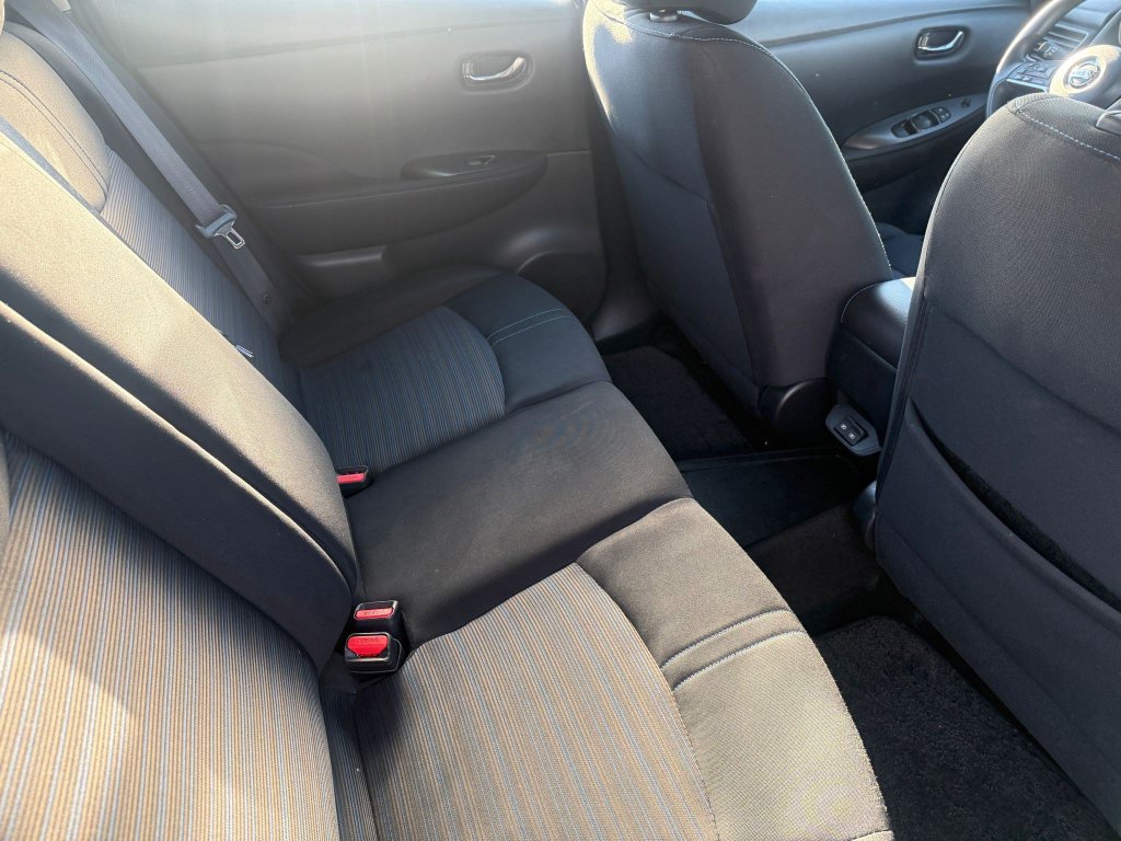 Used 2022 Nissan Leaf S FWD image 16
