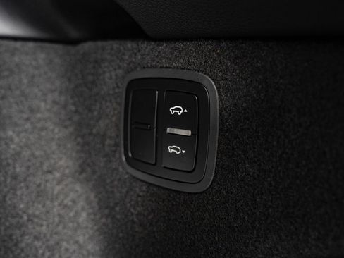Certified 2026 Porsche Macan GTS AWD/4WD image 22