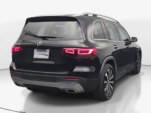 Used 2021 Mercedes-Benz GLB 250 w/ Premium Package image 7