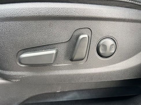 Certified 2023 Kia Telluride S image 33