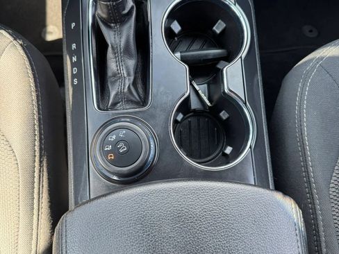 Used 2019 Ford Explorer XLT AWD/4WD image 45