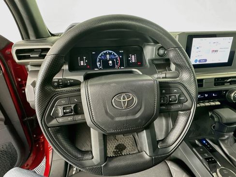 Certified 2026 Toyota Tacoma SR5 AWD/4WD image 11