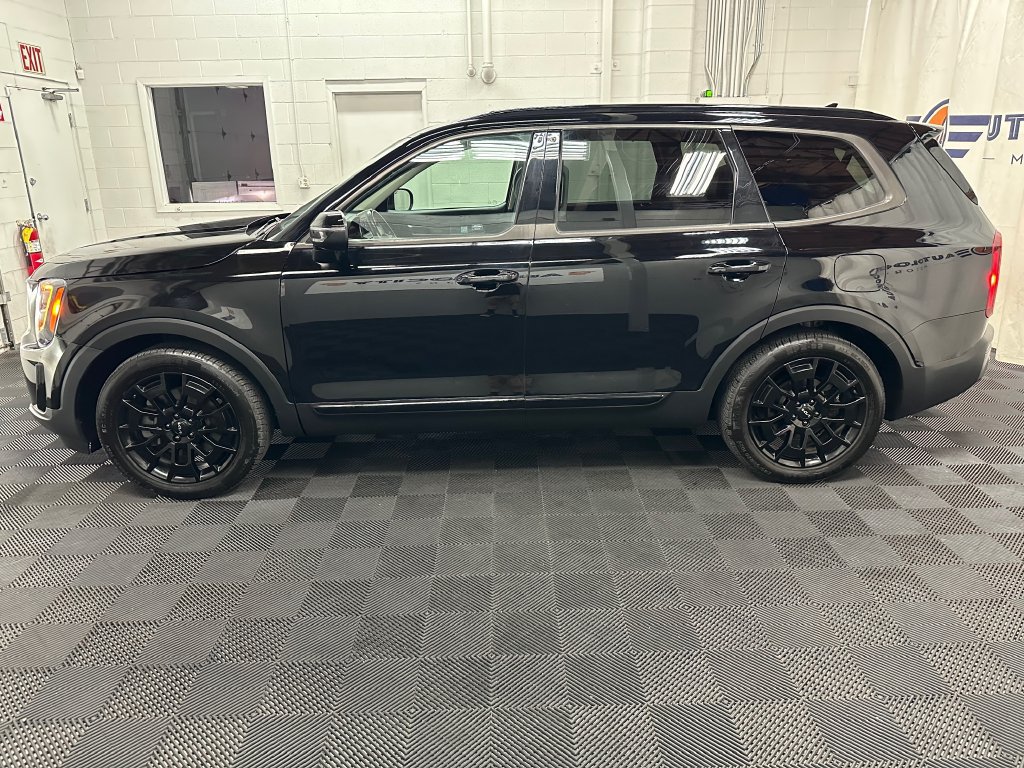 Used 2022 Kia Telluride EX w/ EX Premium Package AWD/4WD image 6