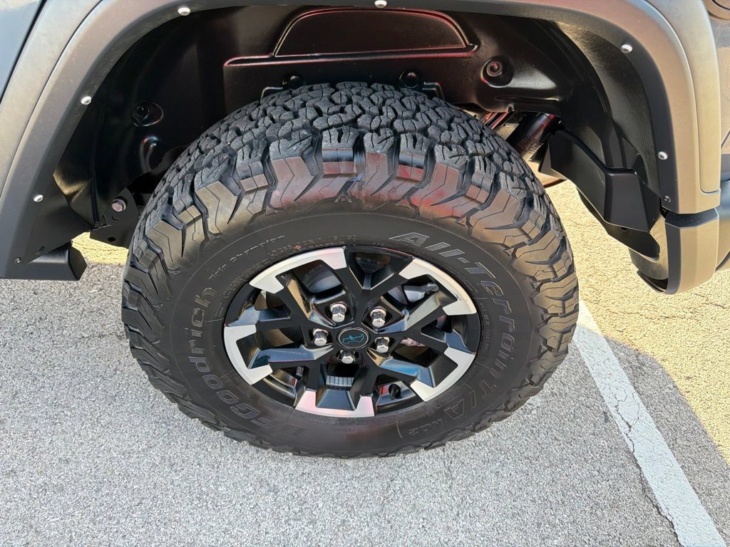 Used 2024 Jeep Wrangler Unlimited Rubicon 4xe w/ Technology Group AWD/4WD image 12