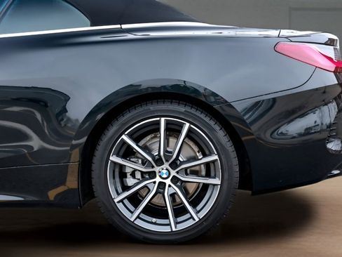 Used 2025 BMW 430i Convertible w/ Premium Package RWD image 18