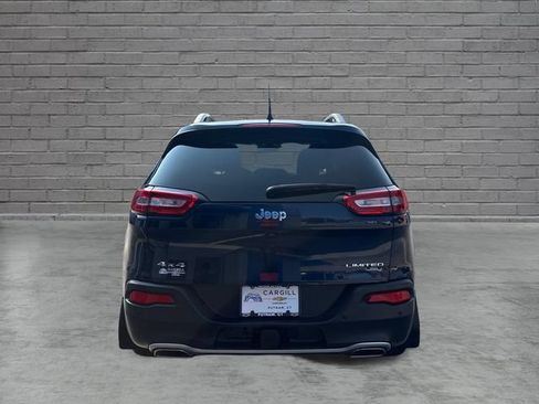 Used 2018 Jeep Cherokee Limited w/ Trailer Tow Group AWD/4WD image 6