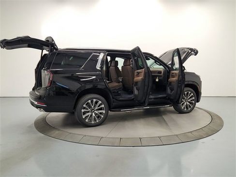 New 2026 Chevrolet Tahoe High Country w/ Sun And Tow Package image 15