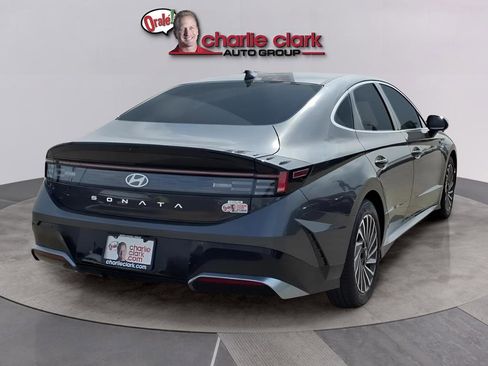 Used 2025 Hyundai Sonata SEL FWD image 5