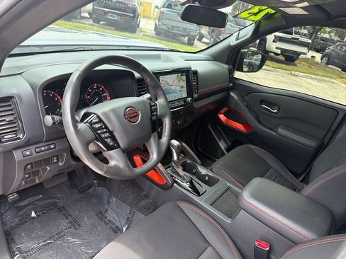Used 2023 Nissan Frontier Pro-X w/ Pro Convenience Package RWD image 13