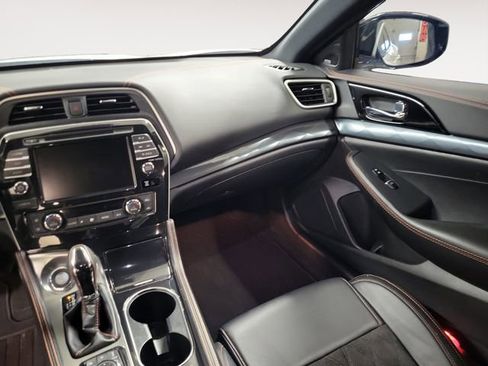 Used 2023 Nissan Maxima SR w/ Sport Mat Group image 13
