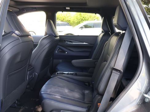 Certified 2026 INFINITI QX60 Sport w/ Dark Cargo Package image 18