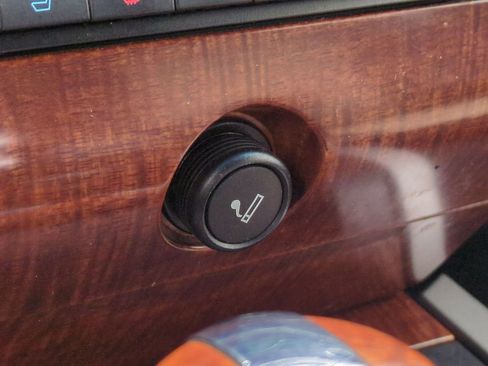 Used 2010 Ford Expedition Eddie Bauer image 35