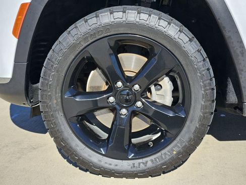 Used 2021 Jeep Grand Cherokee L Limited image 13