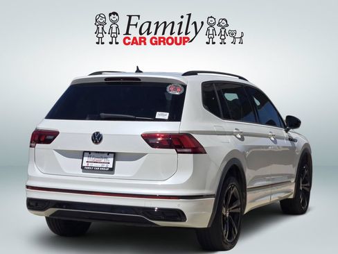 Used 2023 Volkswagen Tiguan SE R-Line FWD image 4