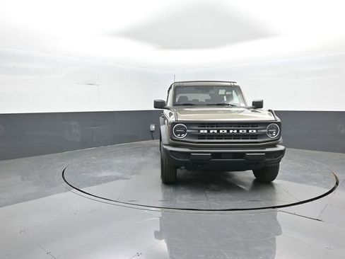 New 2026 Ford Bronco 4-Door image 2