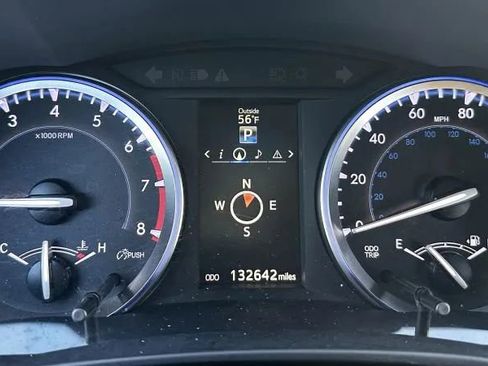 Used 2016 Toyota Highlander XLE image 29