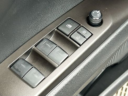 Used 2024 Toyota Camry LE image 21