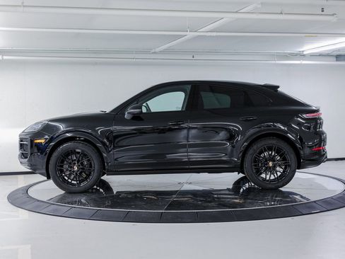 New 2026 Porsche Cayenne Coupe AWD/4WD image 2