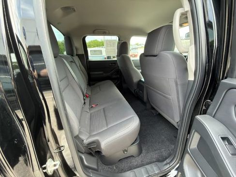 Used 2022 Nissan Frontier S w/ Technology Package AWD/4WD image 10