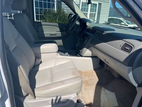 Used 2009 Chevrolet Tahoe LT image 9