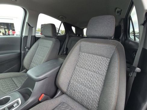Used 2023 Chevrolet Equinox LT image 24