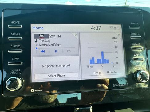 Used 2023 Toyota Camry SE image 17