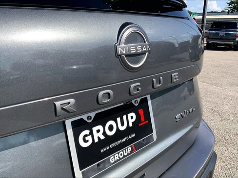 Used 2024 Nissan Rogue SV AWD/4WD image 31