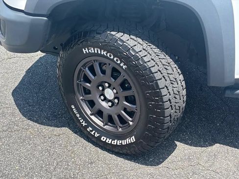 Used 2019 Chevrolet Colorado ZR2 w/ Colorado ZR2 Bison Edition AWD/4WD image 27