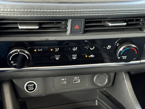 Used 2023 Nissan Rogue S FWD image 28