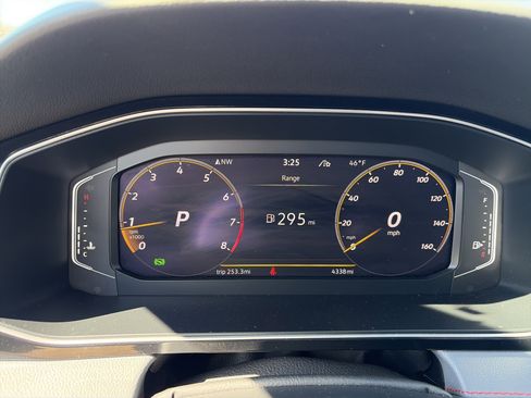 Used 2025 Volkswagen Jetta GLI Autobahn w/ GLI Black Package image 34