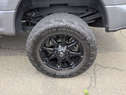Used 2022 Ford F350 XLT w/ Black Appearance Package AWD/4WD image 17