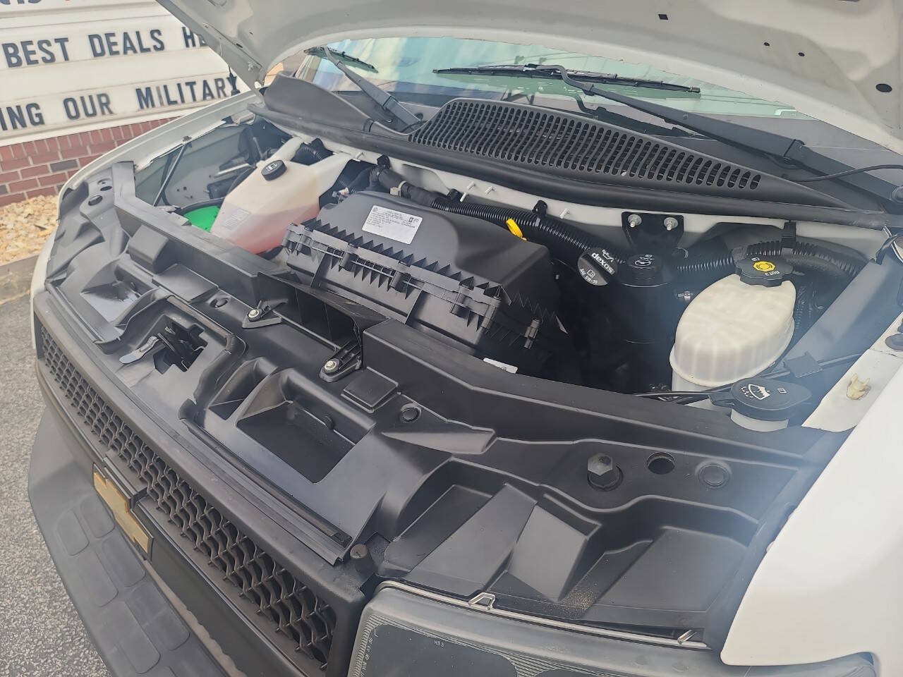 Used 2018 Chevrolet Express 2500 RWD image 29