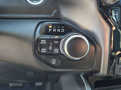 Used 2023 RAM 1500 Big Horn AWD/4WD image 32