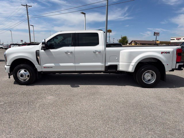 New 2027 Ford F350 Platinum w/ Platinum Plus Package AWD/4WD image 8