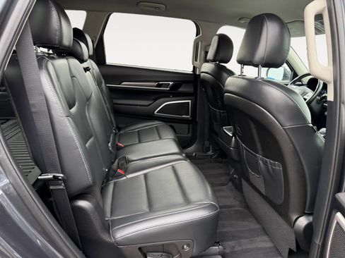 Certified 2020 Kia Telluride LX image 18