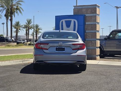 Used 2018 Honda Accord LX image 5