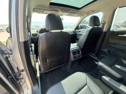 Used 2022 Volkswagen Atlas SE w/ Panoramic Sunroof Package AWD/4WD image 15