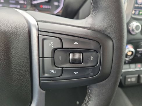 Used 2022 GMC Sierra 2500 SLE w/ SLE Value Package; AWD/4WD image 6
