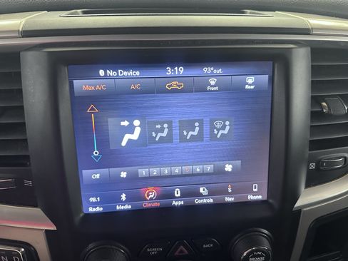 Used 2019 RAM 1500 Classic SLT w/ Luxury Group AWD/4WD image 42
