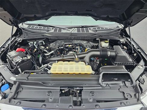 Used 2022 Ford F150 XLT w/ Equipment Group 302A High image 9