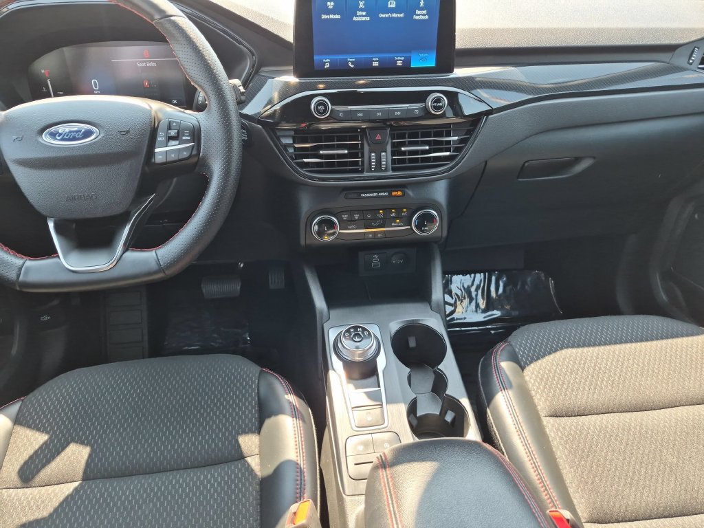 Used 2025 Ford Escape ST-Line AWD/4WD image 25