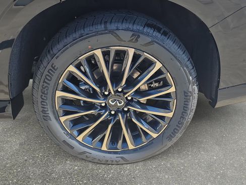New 2026 INFINITI QX80 Autograph AWD/4WD image 32