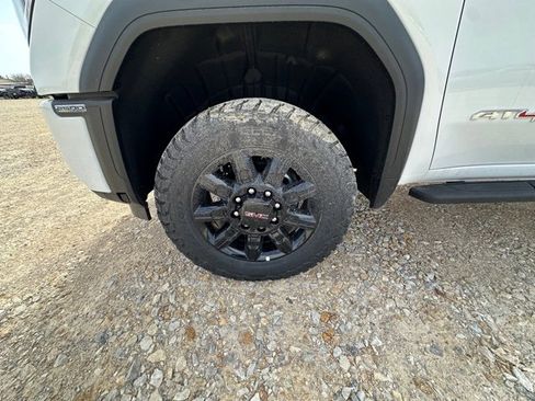 New 2026 GMC Sierra 2500 AT4 w/ AT4 Premium Plus Package image 10